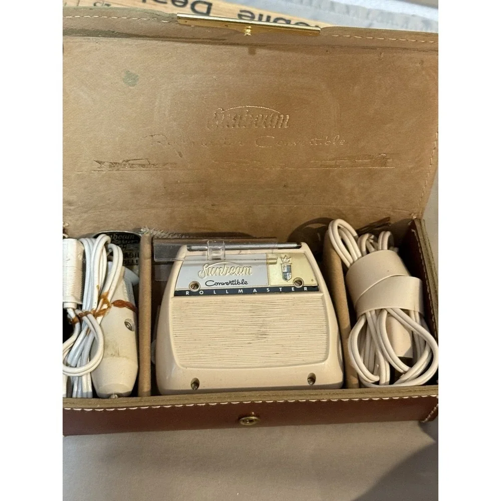 Vintage 1950's Sunbeam Convertible Rollmaster Electric Razor‎  speedshaver